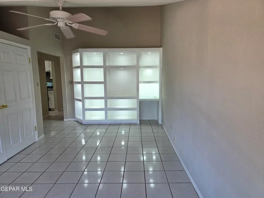 9745 Staubach Drive, El Paso, TX 79927 - Image #3