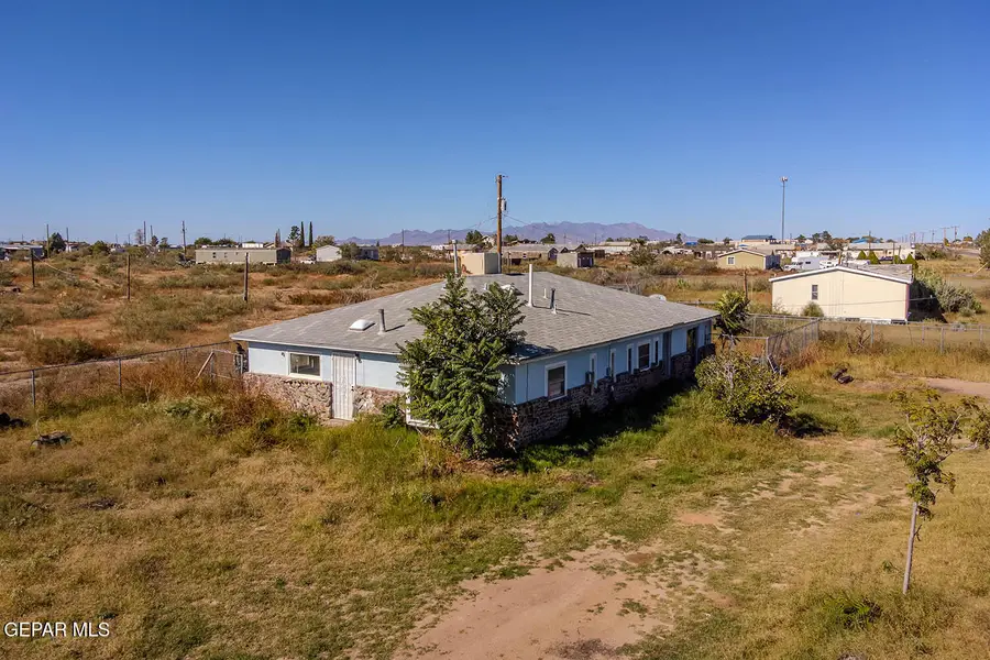 304 Luna Azul Drive, Chaparral, NM 88081 - Image #3