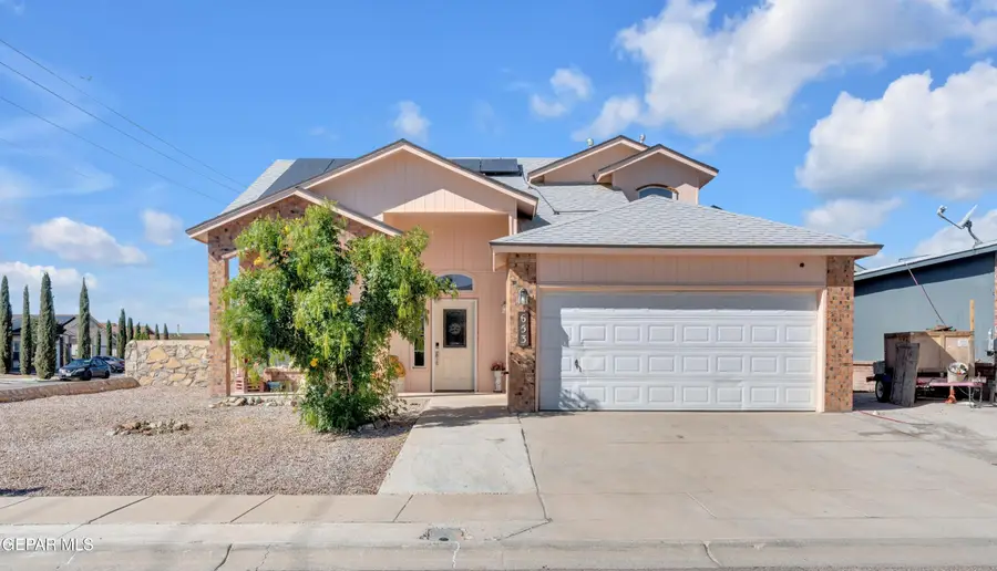 653 Villa Victoria Drive, Horizon City, TX 79928 - Image #2