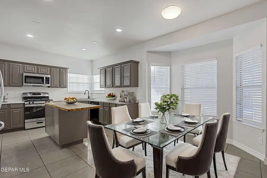 485 Jeweled Mesa Court, Horizon City, TX 79928 - Image #3