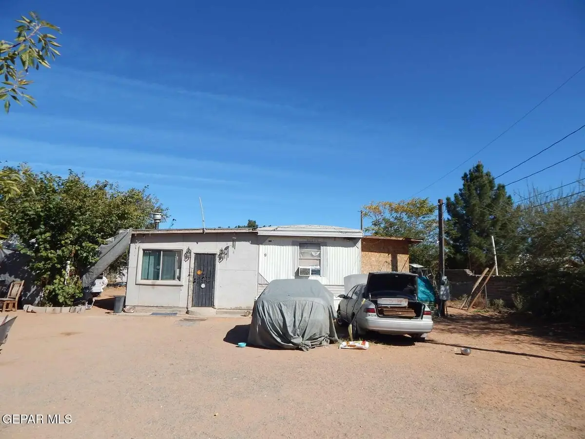 3660 Gwendolyn Drive, El Paso, TX 79938 - Image #1