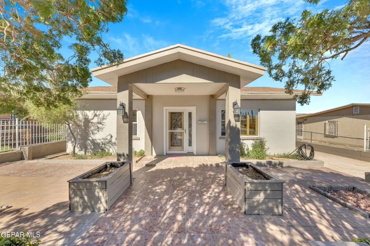 3411 Leavell Avenue, El Paso, TX 79904 - Image #1