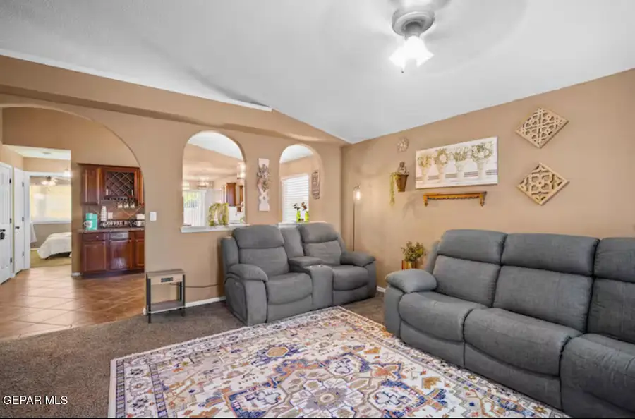 14267 Desert Cactus Drive, Horizon City, TX 79928 - Image #3