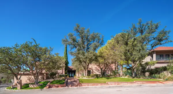 1033 Singing Hills Drive, El Paso, TX 79912