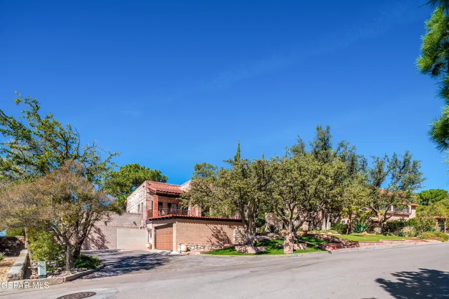 1033 Singing Hills Drive, El Paso, TX 79912 - Image #3