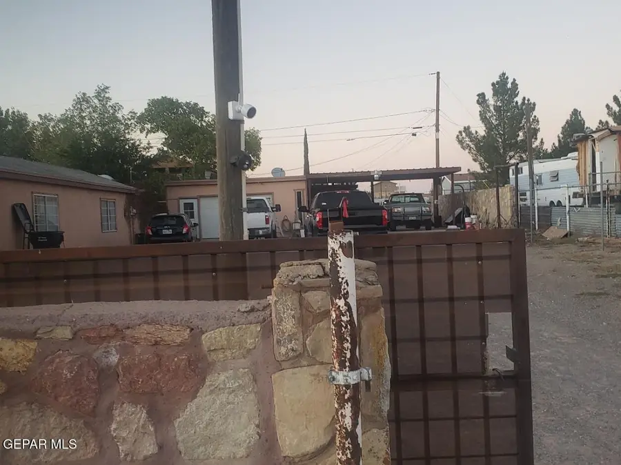 15581 Lexa Dean, El Paso, TX 79938 - Image #2