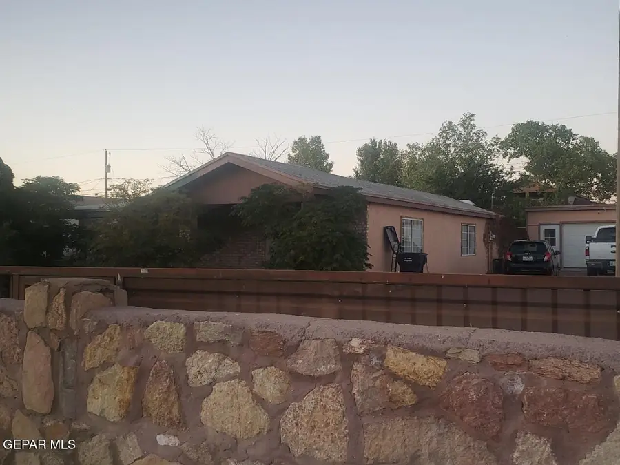 15581 Lexa Dean, El Paso, TX 79938 - Image #3