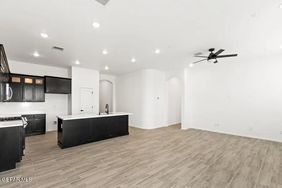 1808 Schyler Love Lane, El Paso, TX 79928 - Image #2