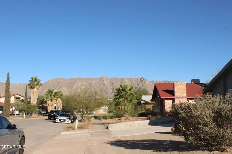 6443 Pizarro 6443 & 6445, Drive, El Paso, TX 79912 - Image #2