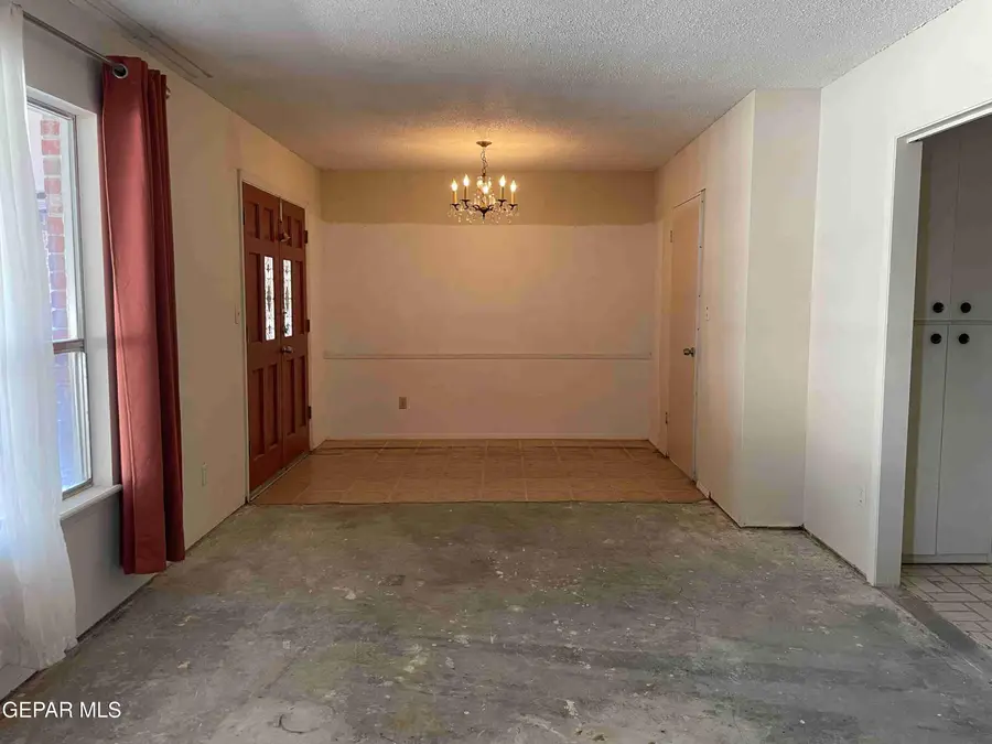 2705 Fierro Drive, El Paso, TX 79935 - Image #3