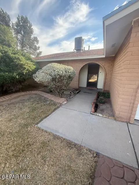 7748 Maya Avenue, El Paso, TX 79912 - Image #2