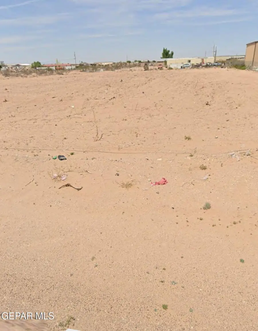 15561 Newkirk Road, El Paso, TX 79928 - Image #2