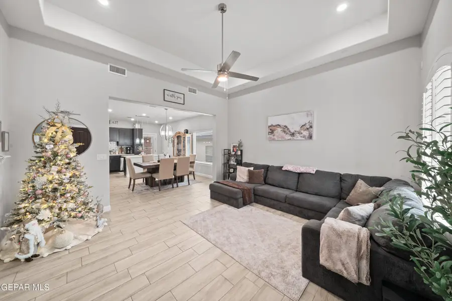 12826 Osmotherley Avenue, El Paso, TX 79928 - Image #2