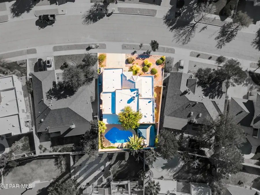 6825 Canyon Run Drive, El Paso, TX 79912 - Image #2