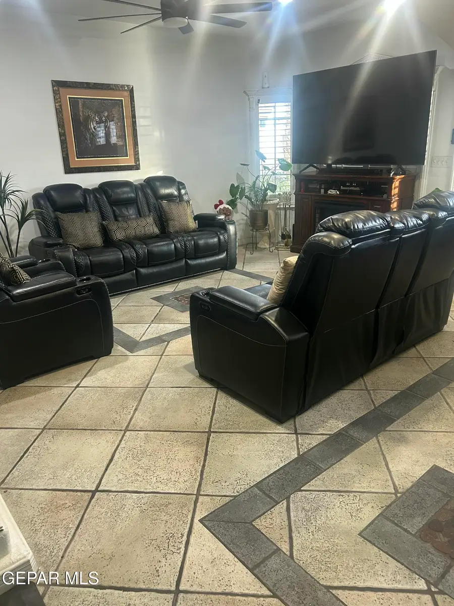 12641 Sun Cove Avenue, El Paso, TX 79938 - Image #2