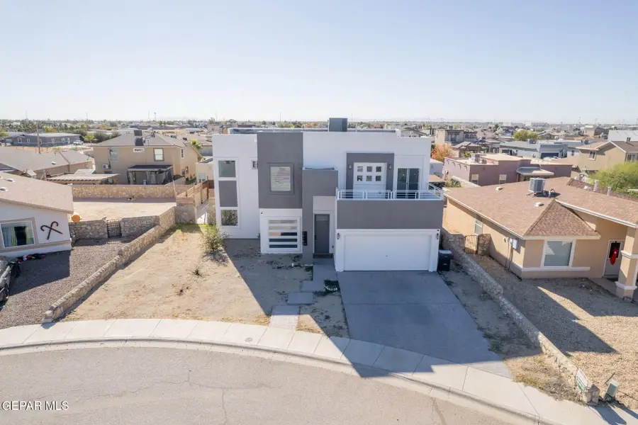 14748 Mountain Breeze Avenue, Horizon City, TX 79928 - Image #3