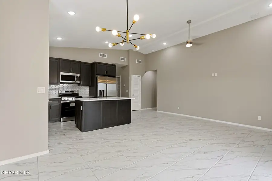 8416 Fish Place, Vinton, TX 79821 - Image #2