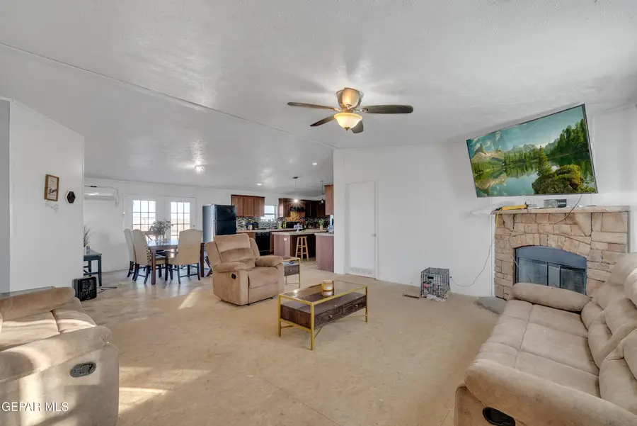 332 Richland Street, Horizon City, TX 79928 - Image #3