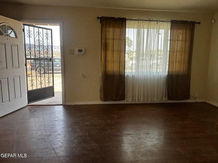 5700 Lexington El Drive, El Paso, TX 79924 - Image #2