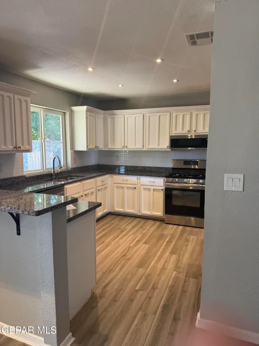 2004 2004 Sea Cove Drive, El Paso, TX 79936 - Image #2