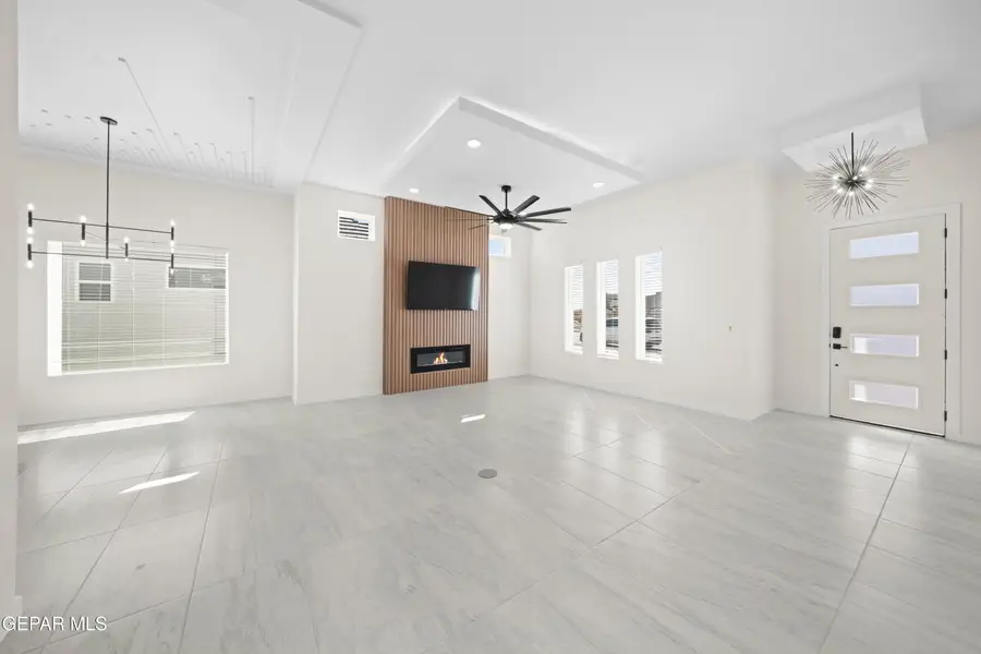 637 Paseo Campanero Street, El Paso, TX 79928 - Image #2