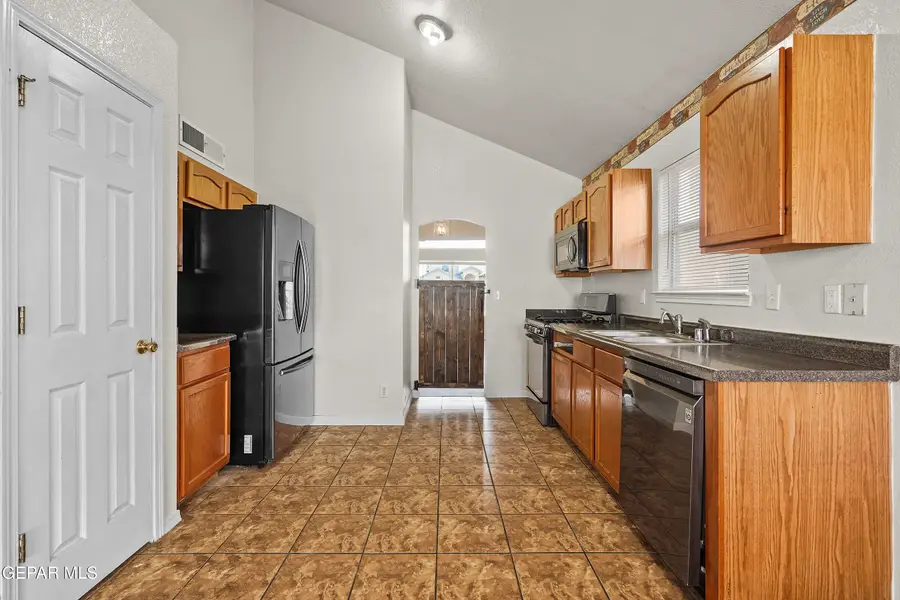 4121 Tierra Bronce Drive, El Paso, TX 79938 - Image #3