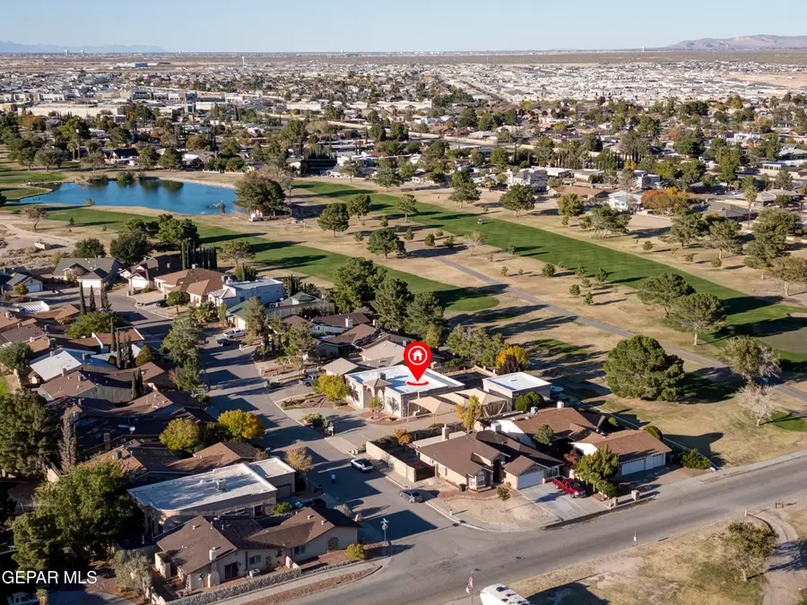 302 Golf View Lane, Horizon City, TX 79928 - Image #3