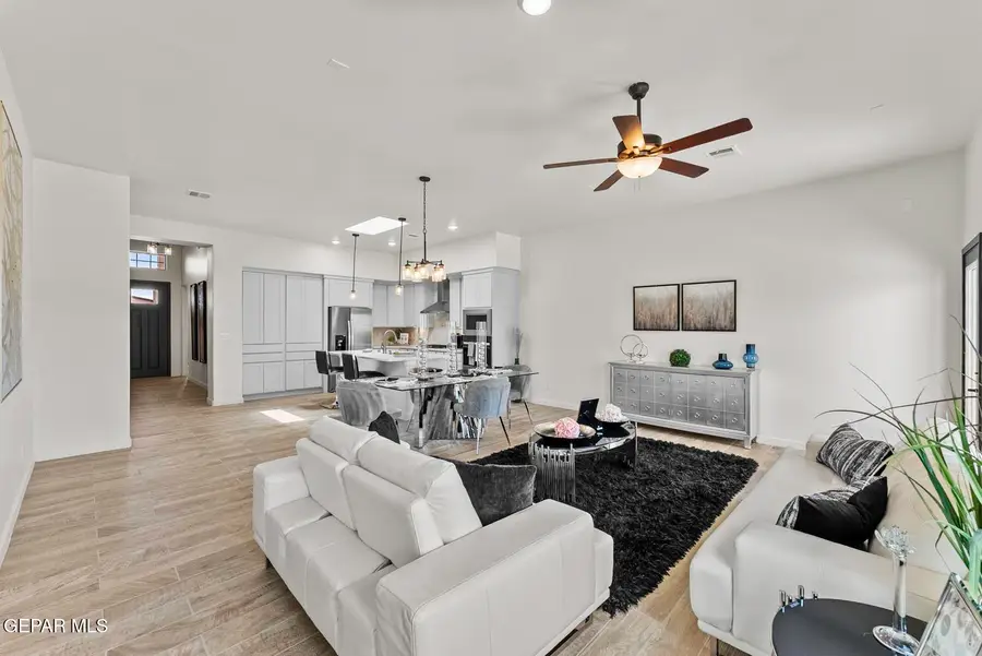 1137 Brass Hill Avenue, Santa Teresa, NM 88008 - Image #3