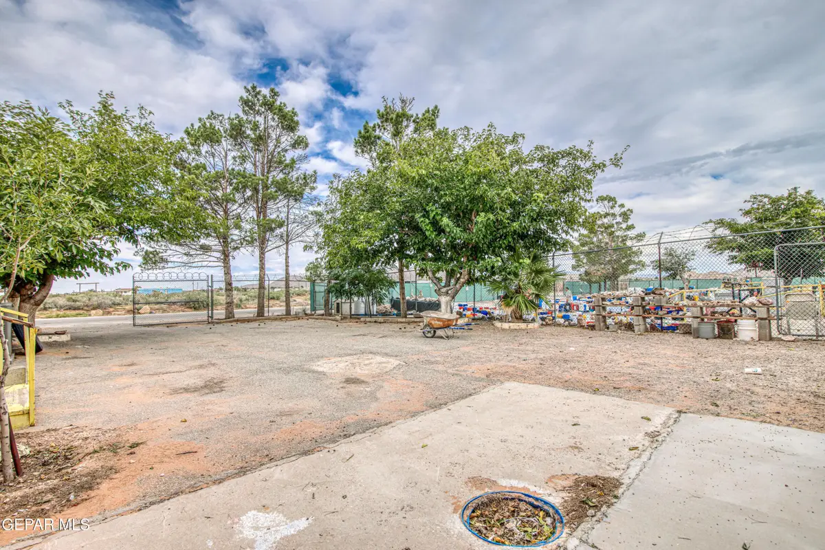 14572 Bradley Road, El Paso, TX 79938 - Image #1