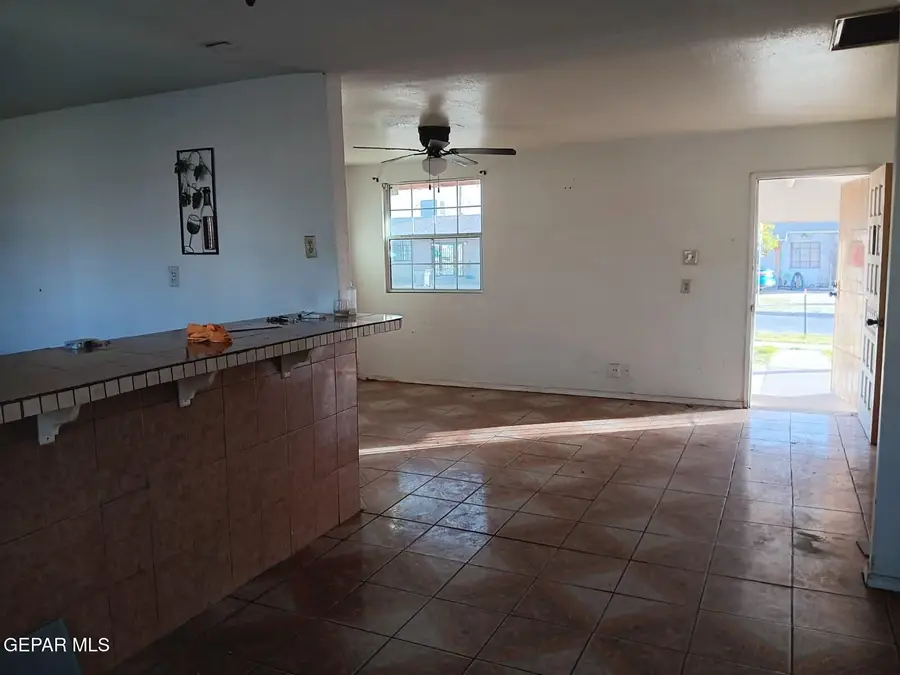 7821 Corozal, El Paso, TX 79915 - Image #3