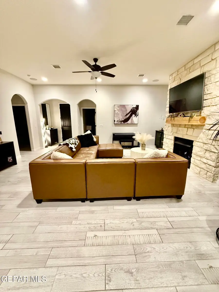 2413 Tony Harper Street, El Paso, TX 79938 - Image #2