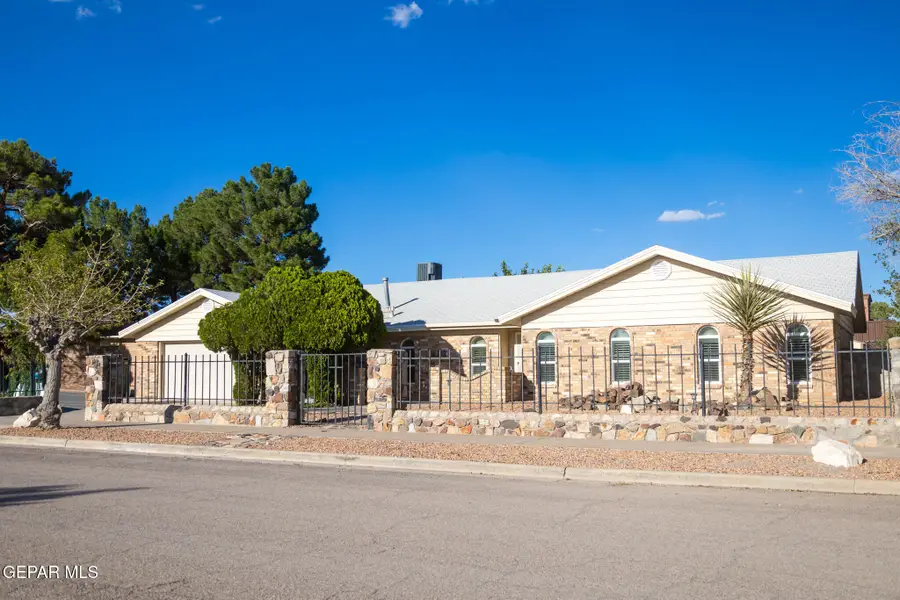 14829 Kingston Drive, Horizon City, TX 79928 - Image #3