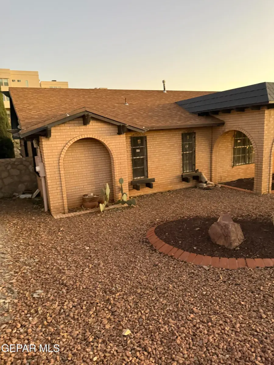 6248 Bandolero Drive, El Paso, TX 79912 - Image #2