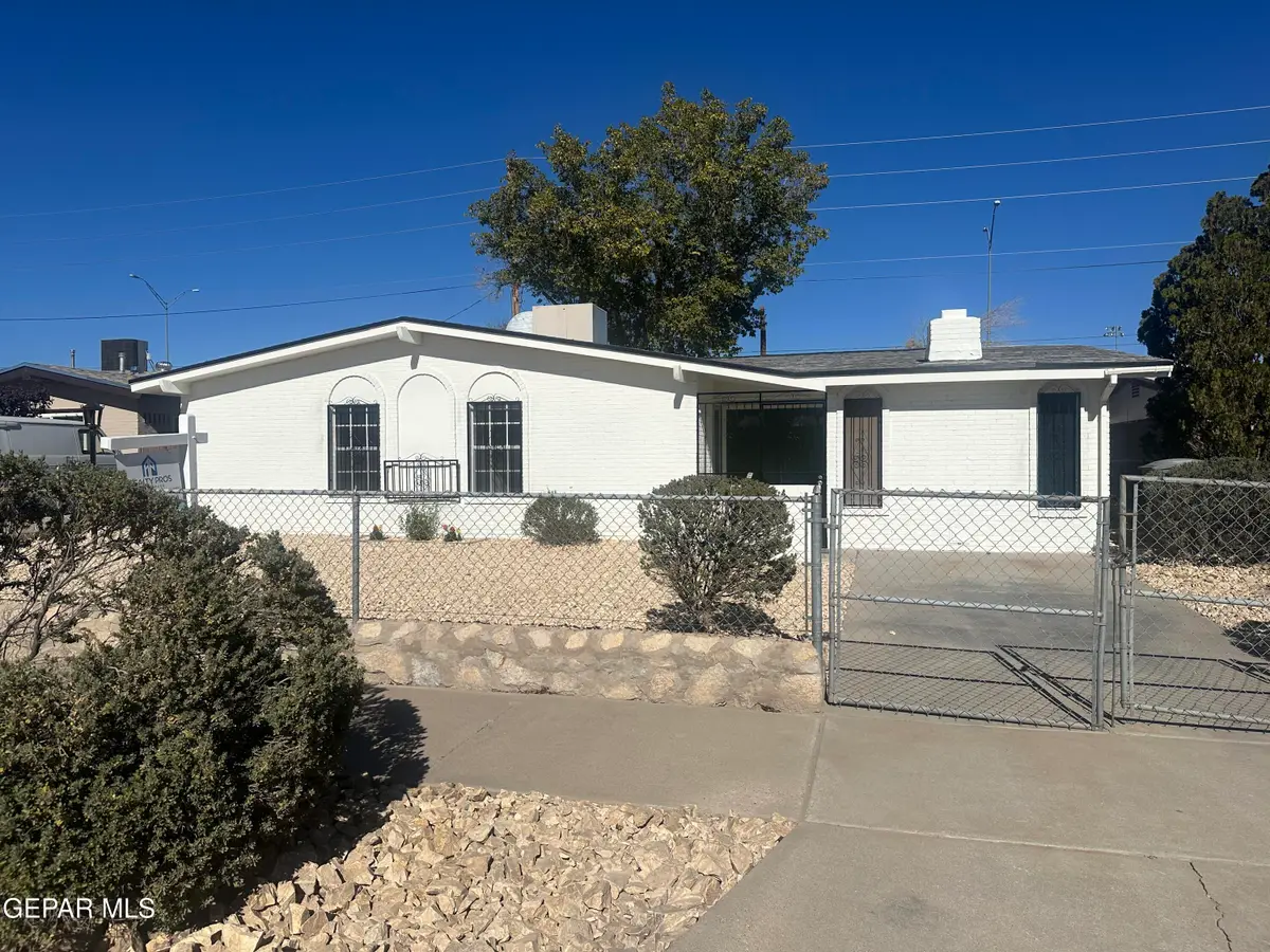 6005 Midas Drive, El Paso, TX 79924 - Image #1