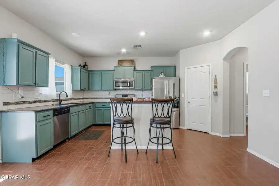 14372 Karen Point, El Paso, TX 79938 - Image #3