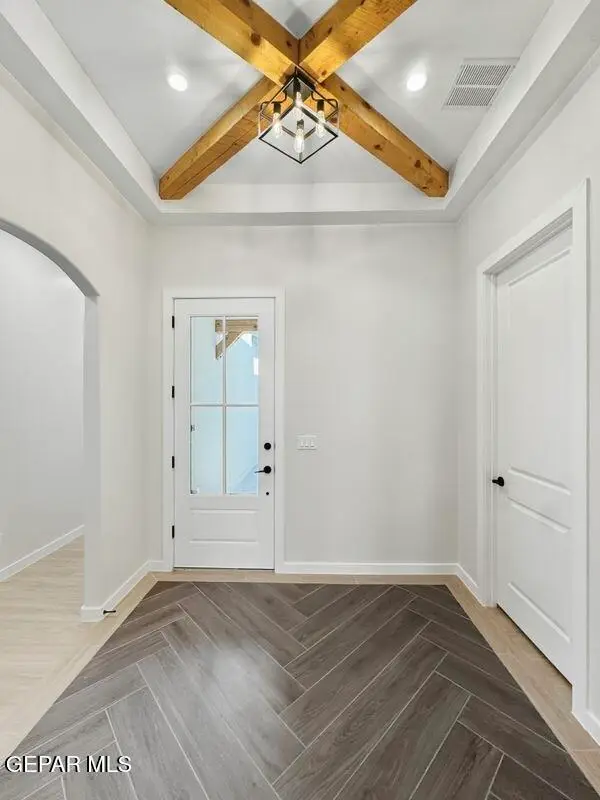 943 Bromyard, Horizon City, TX 79928 - Image #2