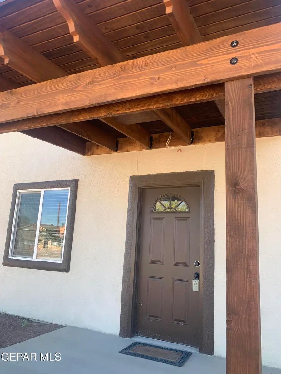 10228 Hatchet Road, Socorro, TX 79927 - Image #3