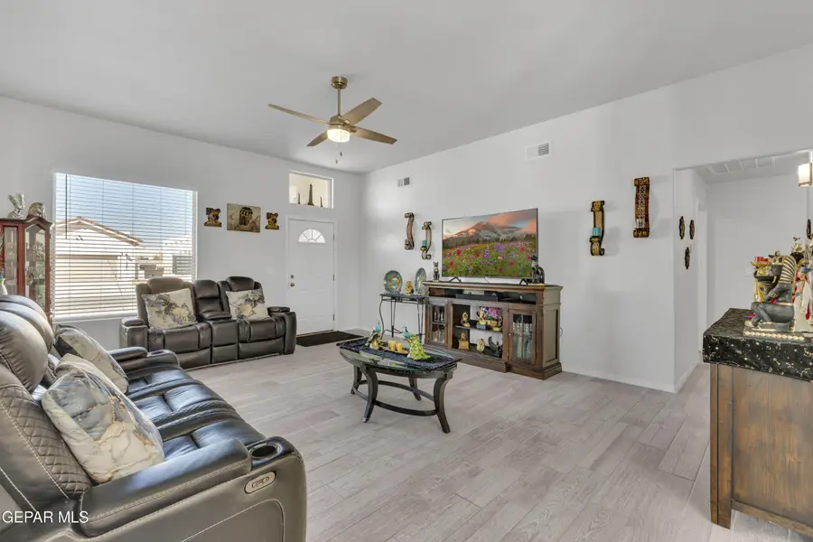 13074 Cleethorpes Street, El Paso, TX 79928 - Image #3