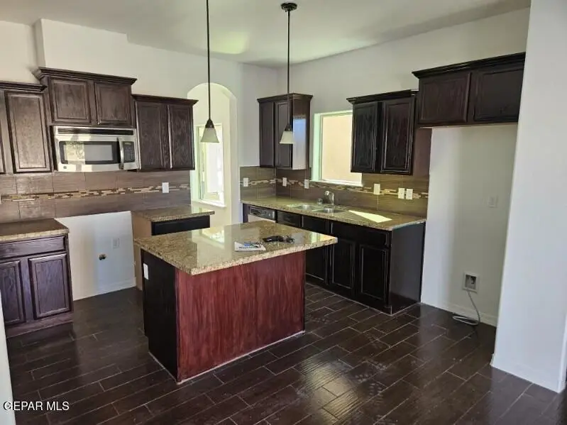 13513 Lartington, El Paso, TX 79928 - Image #3