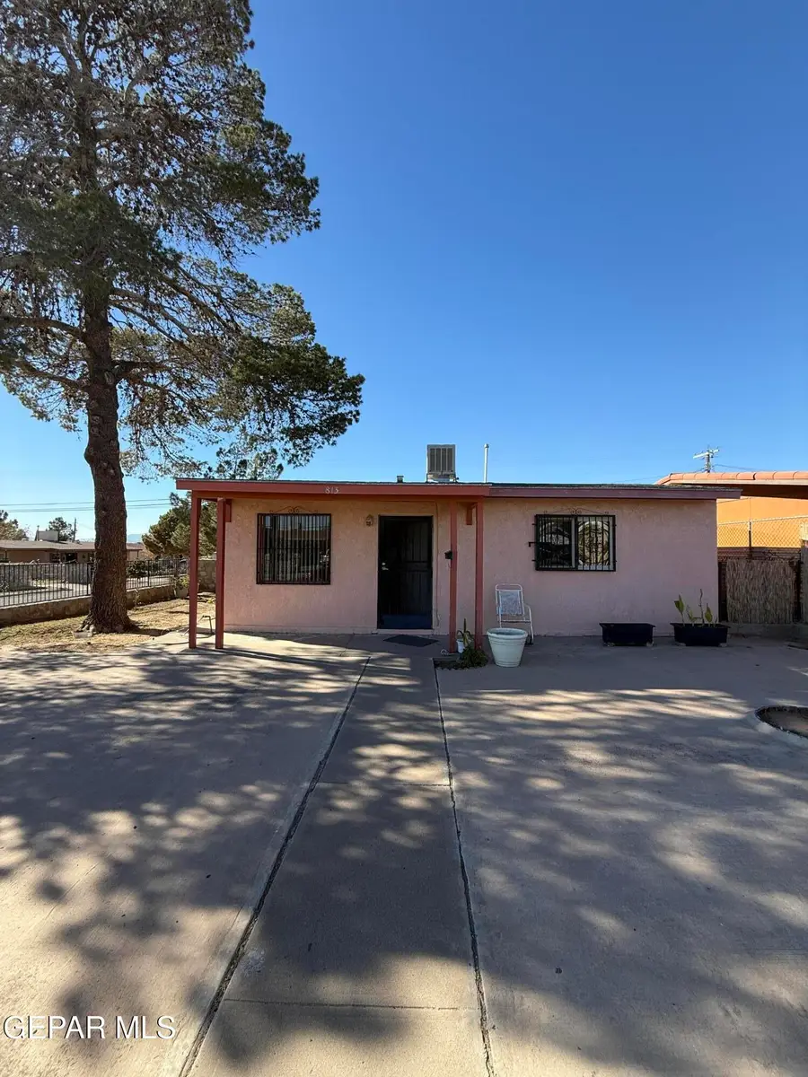 813 Santa Barbara Drive, El Paso, TX 79915 - Image #2
