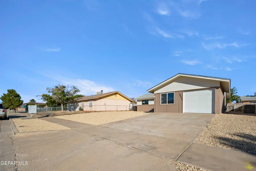 10824 Opalstone Street, El Paso, TX 79924 - Image #3