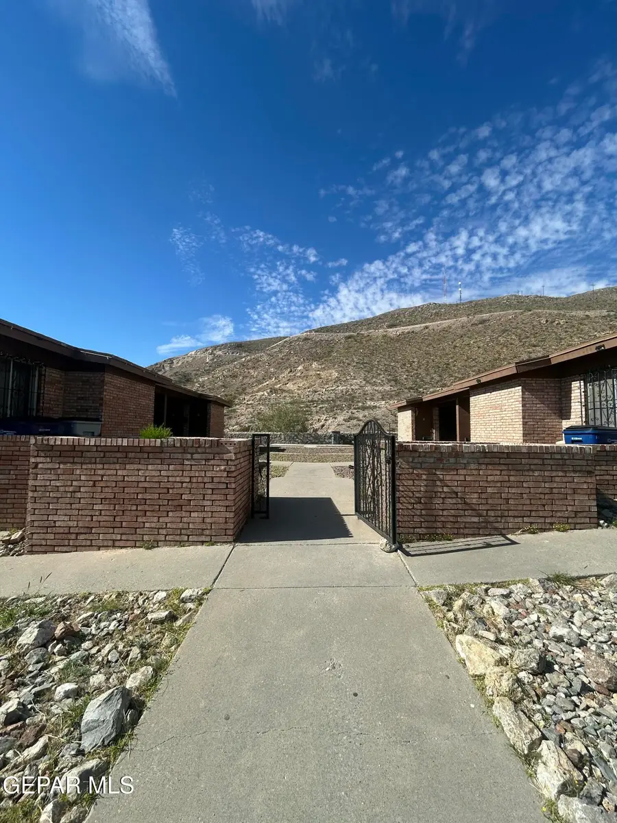 1263 N N.cotton Street, El Paso, TX 79902 - Image #3