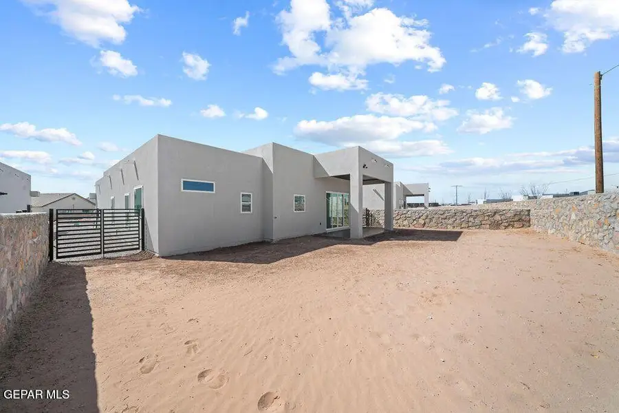 613 Paseo Campanero Street, Horizon City, TX 79928 - Image #3