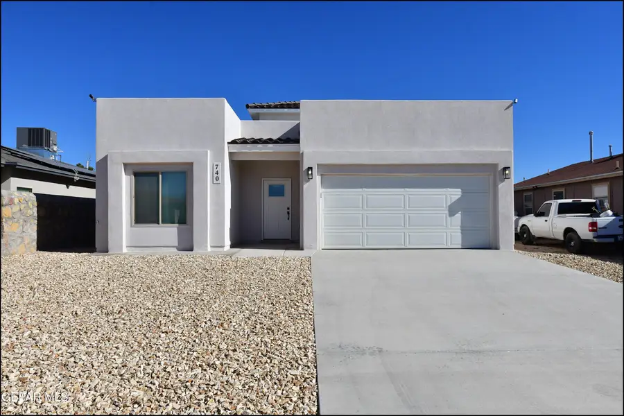 740 Weiermann Street, Horizon City, TX 79928 - Image #2