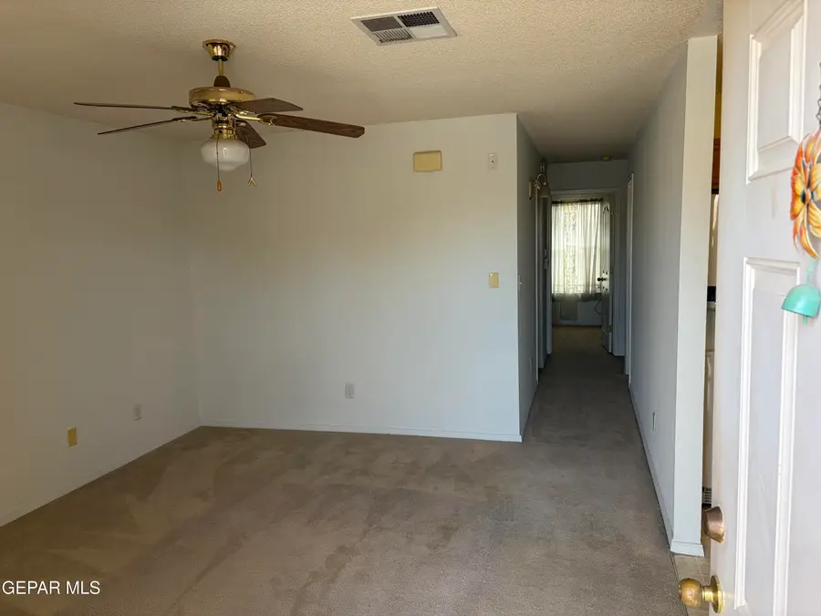 10735 Thunder Road, El Paso, TX 79927 - Image #2