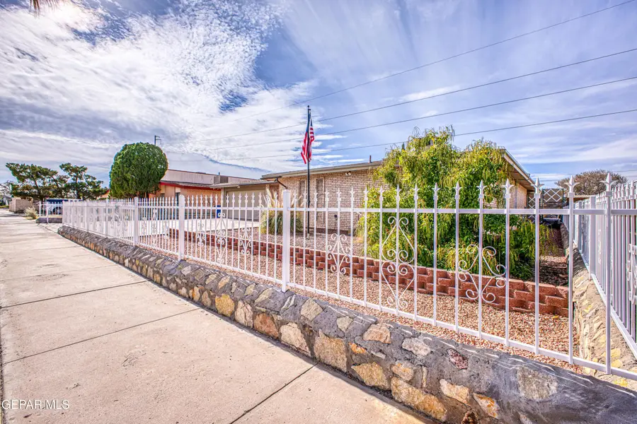 2029 Mermaid Drive, El Paso, TX 79936 - Image #2