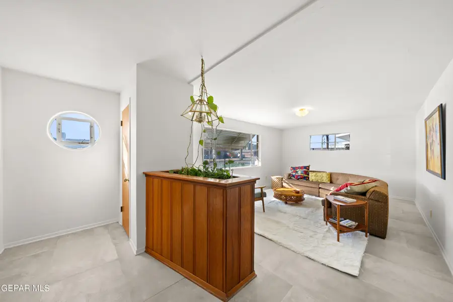 1512 Meadowview Drive, El Paso, TX 79925 - Image #3