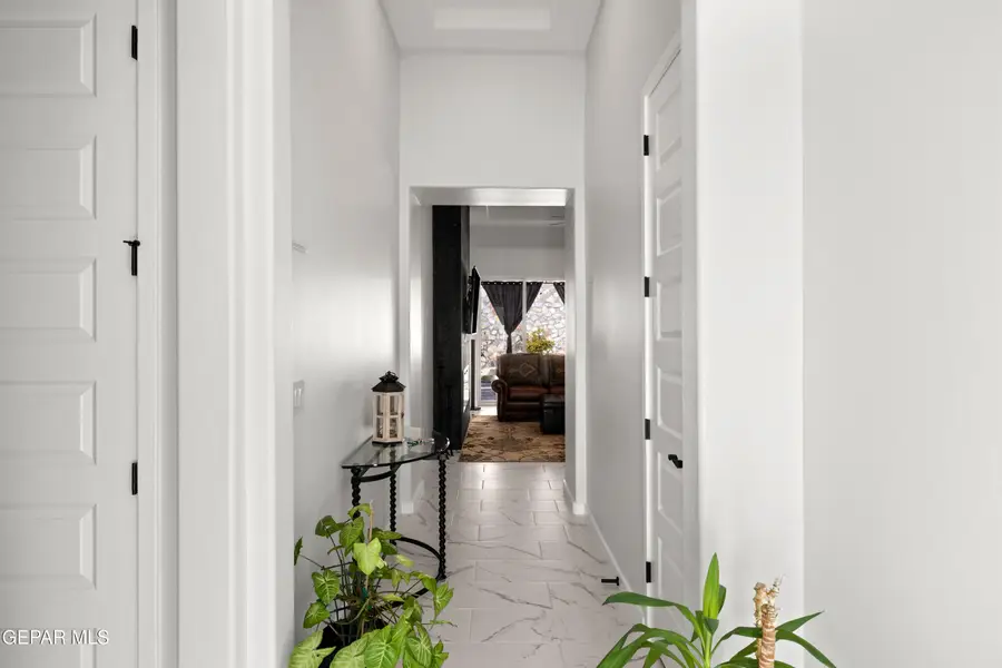 7287 Bobcat Hollow Drive, El Paso, TX 79911 - Image #3