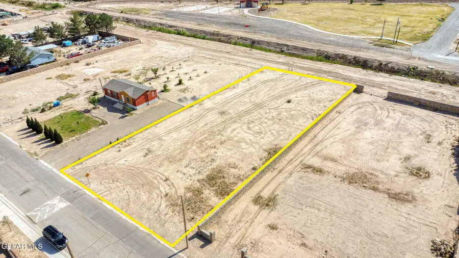 11750 Flor Del Rio Street, Socorro, TX 79927 - Image #3