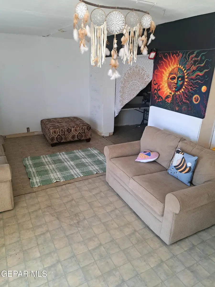 2209 Magoffin Avenue, El Paso, TX 79901 - #2